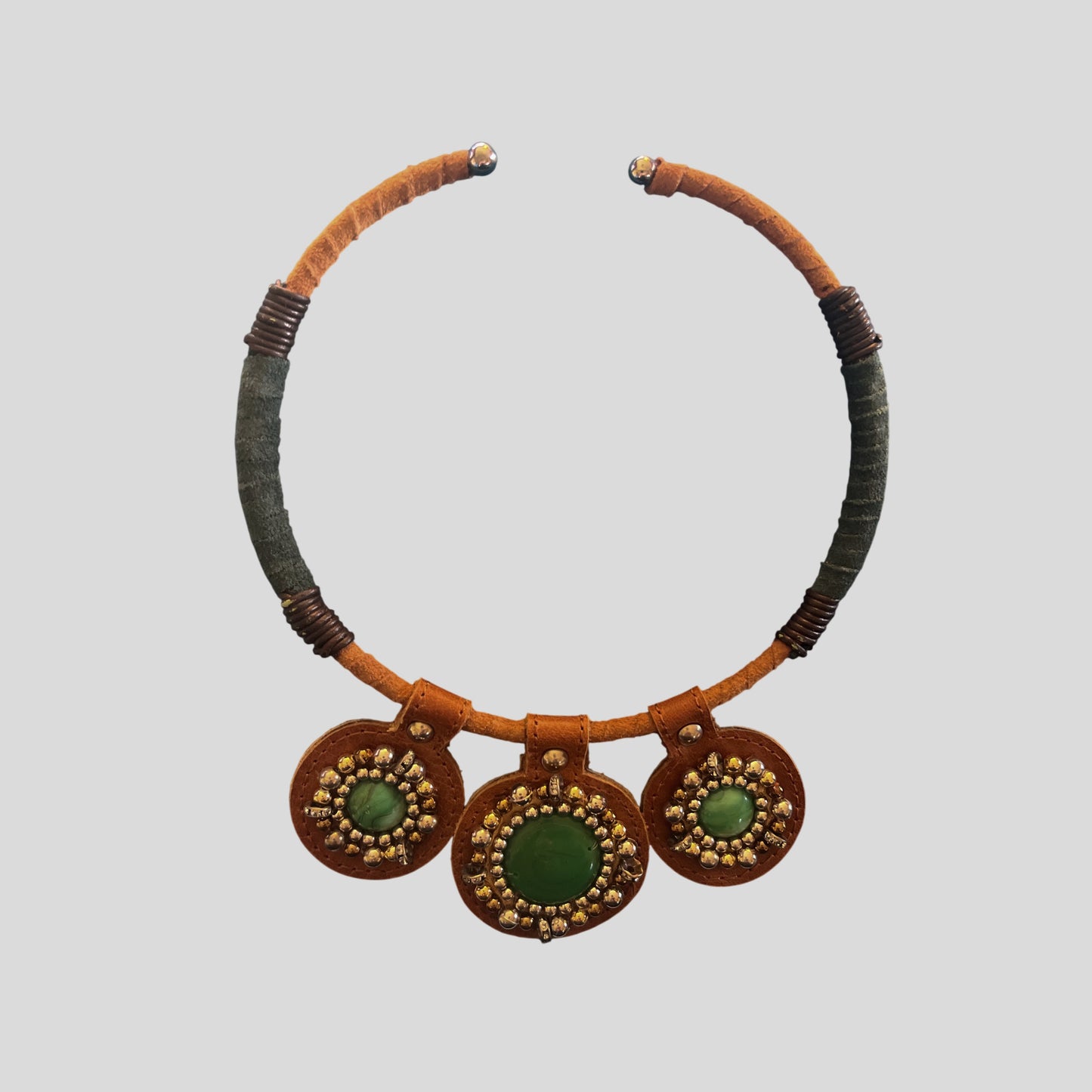 Gargantilla Tibetana .