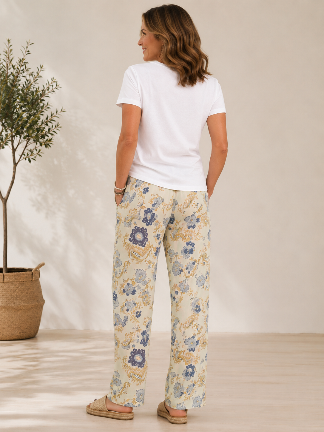 Pantalón estampado + camiseta de regalo
